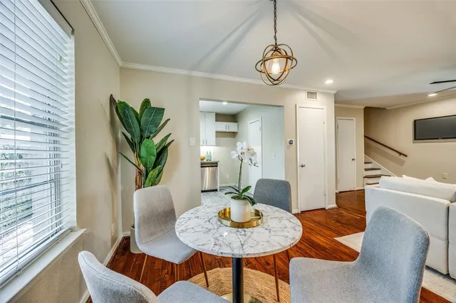 $1,800 | 5010 North Hall Street, Dallas, TX 75235