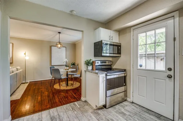 $1,800 | 5010 North Hall Street, Dallas, TX 75235