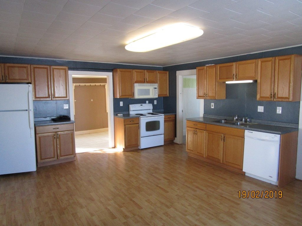 4119 North Bagley Road Alma, MI 48801 - Photo 6 of 26 1857305-5.JPG