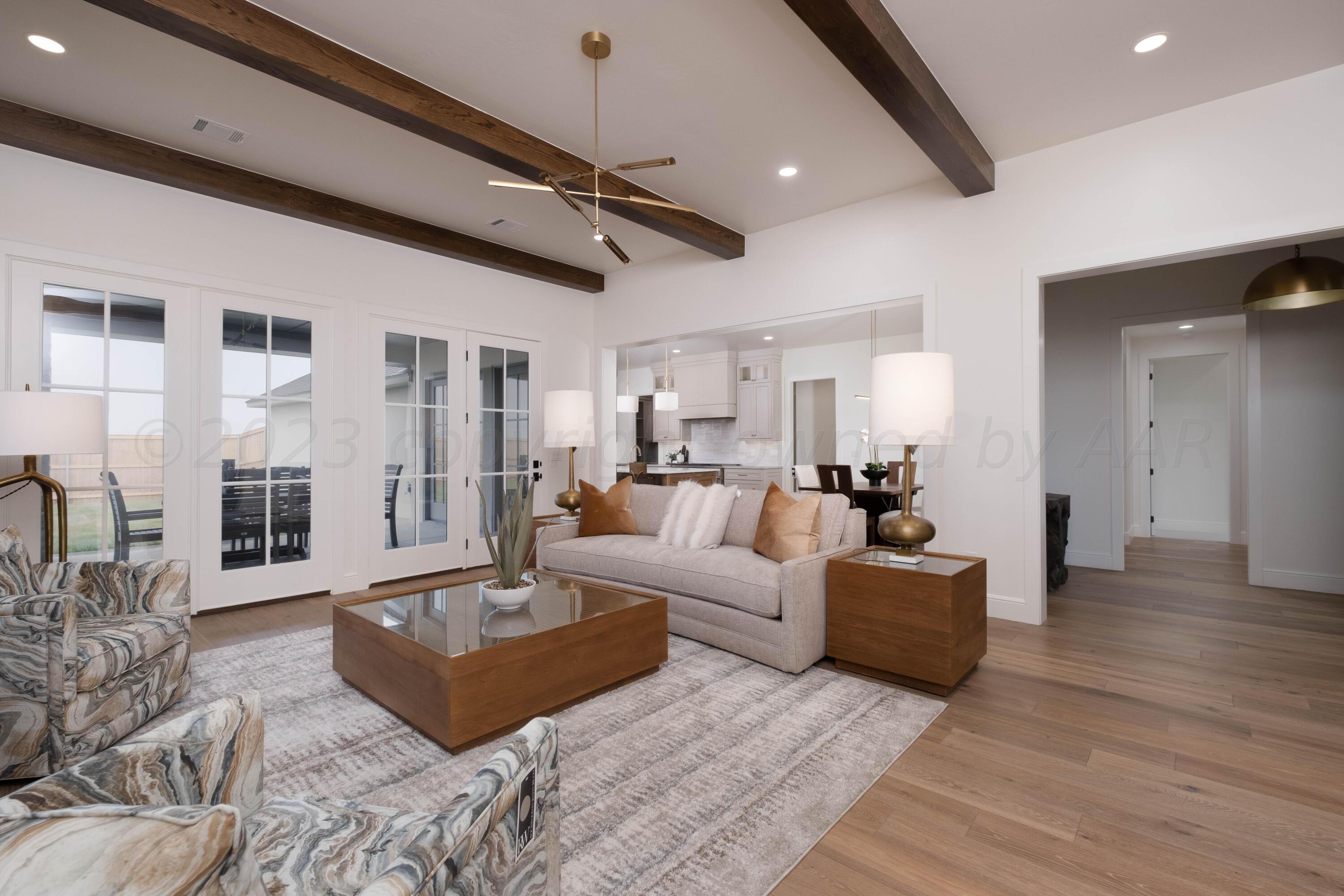 9411 Meadow Ridge Amarillo, TX 79118 - Photo 14 of 40 Living Room 5