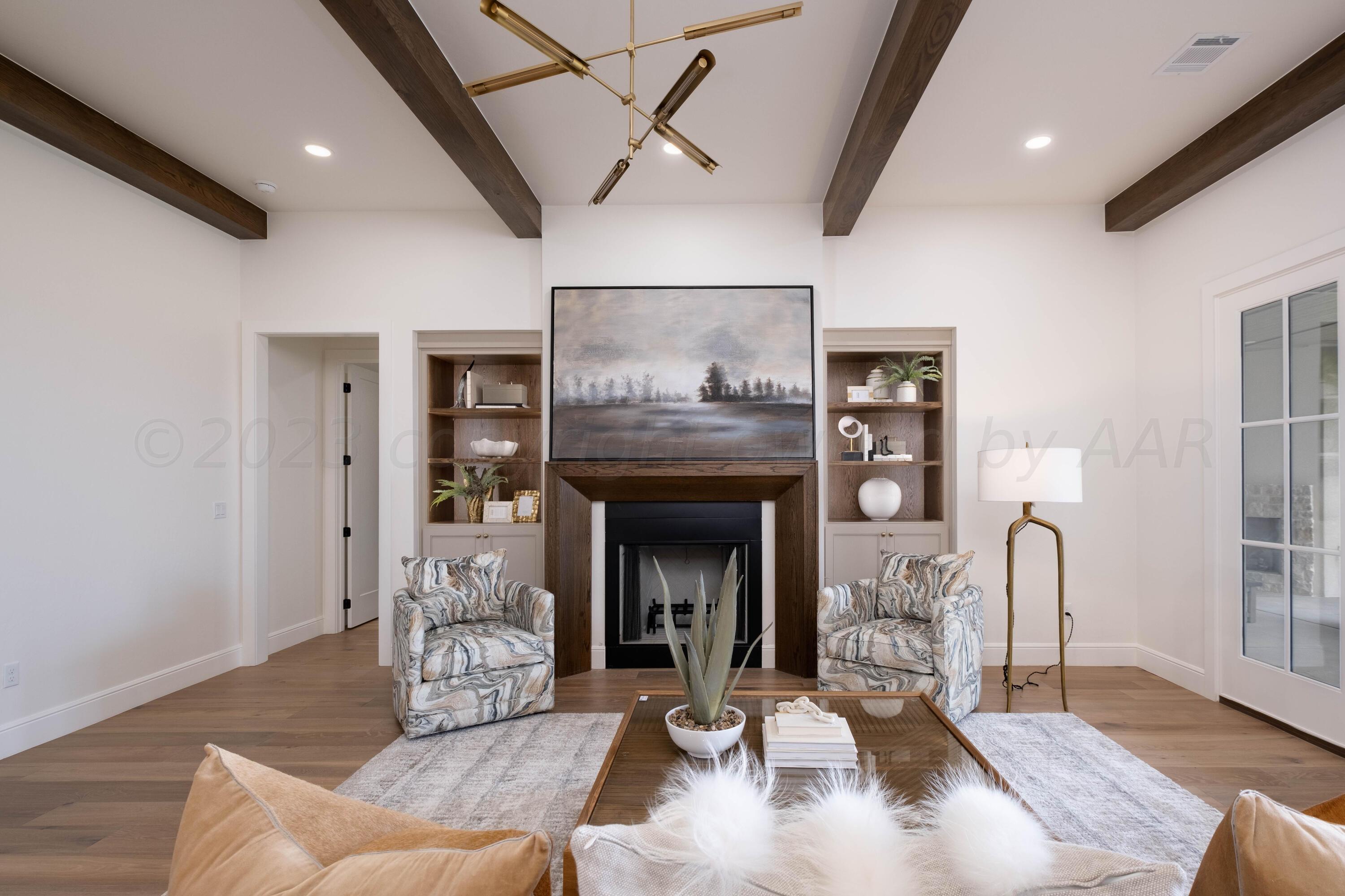 9411 Meadow Ridge Amarillo, TX 79118 - Photo 15 of 40 Living Room 8