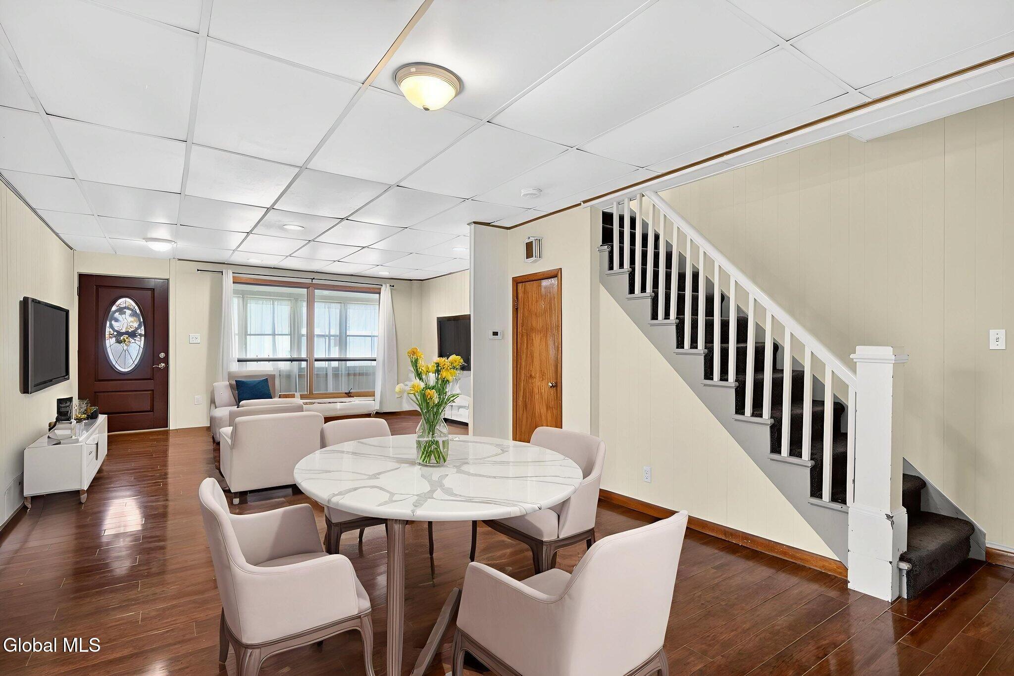 269 Broadway Menands, NY 12204 - Photo 7 of 33 Virtual Staging