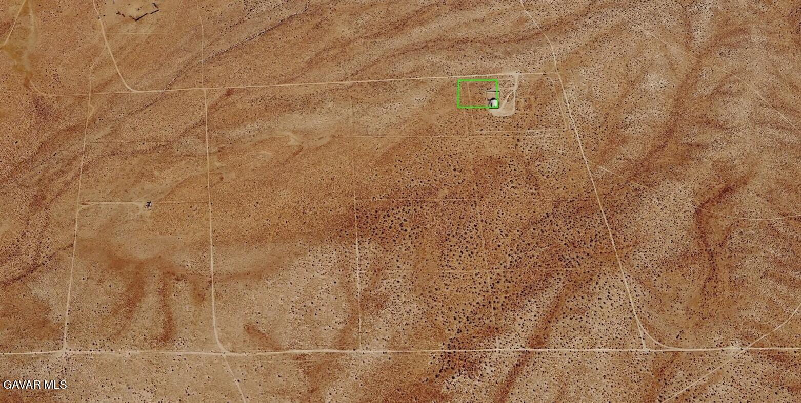 Vic Penta Way Edwards, CA 93523 - Photo 5 of 7 a bathroom with a shower