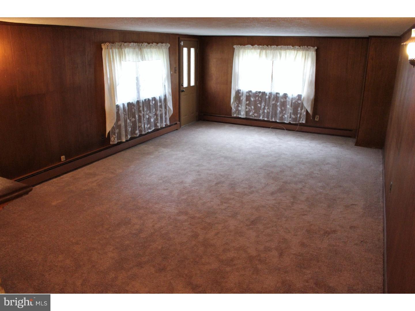 2415 Steven Road Huntingdon Valley, PA 19006 - Photo 11 of 25 Family Room