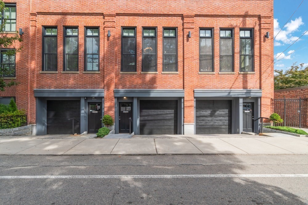 66 Seaverns Avenue, Unit 68B Boston, MA 02130 - Photo 27 of 30 a view of a building with a window