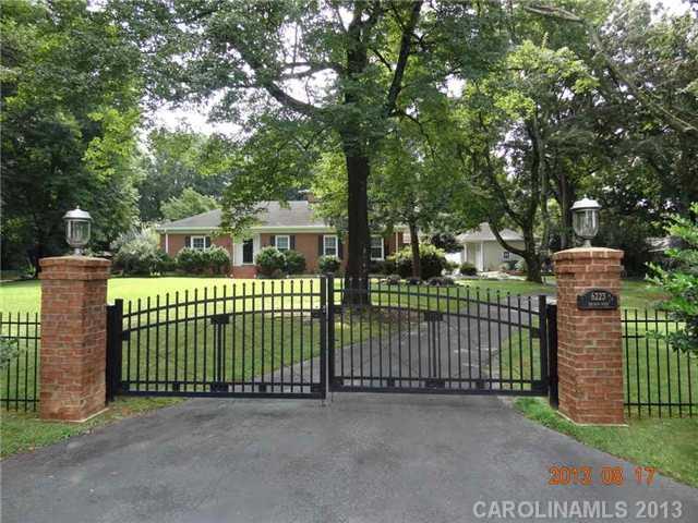 6223 Sharon Road Charlotte, NC 28210 - Photo 2 of 16 Gallery Image 2