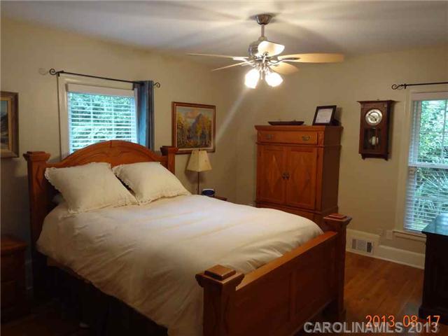6223 Sharon Road Charlotte, NC 28210 - Photo 11 of 16 Gallery Image 11