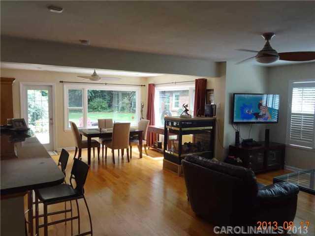 6223 Sharon Road Charlotte, NC 28210 - Photo 7 of 16 Gallery Image 7