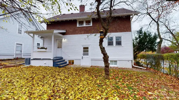 $2,500 | 1705 Jackson Avenue, Ann Arbor, MI 48103
