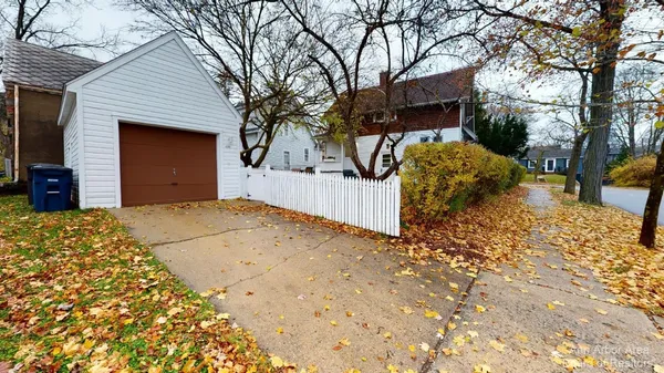 $2,500 | 1705 Jackson Avenue, Ann Arbor, MI 48103