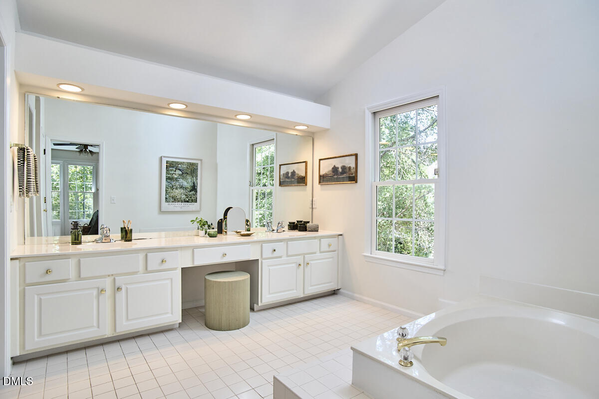 3917 Springstop Lane Durham, NC 27705 - Photo 39 of 61 044
