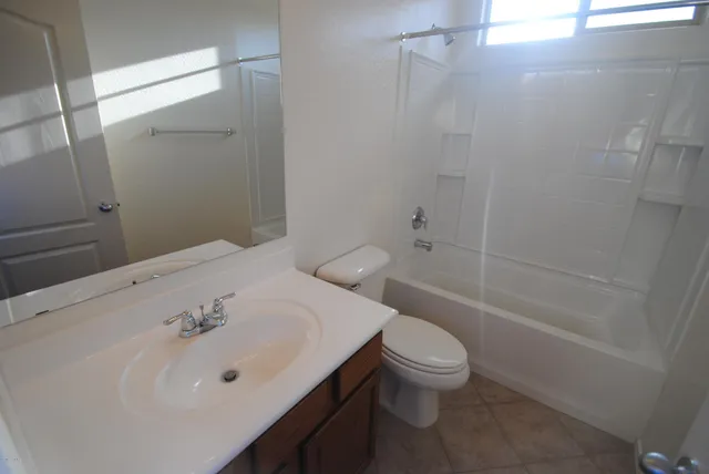 $1,725 | 17682 West Cavedale Drive, Surprise, AZ 85387