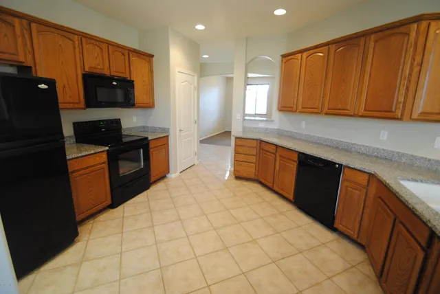 $1,725 | 17682 West Cavedale Drive, Surprise, AZ 85387