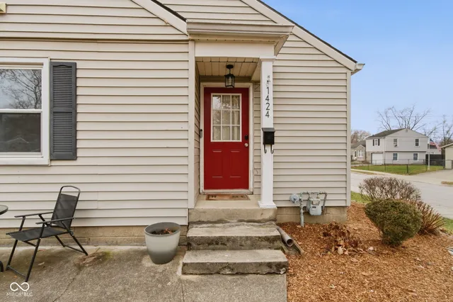 $219,000 | 1424 Wallace Avenue, Indianapolis, IN 46201