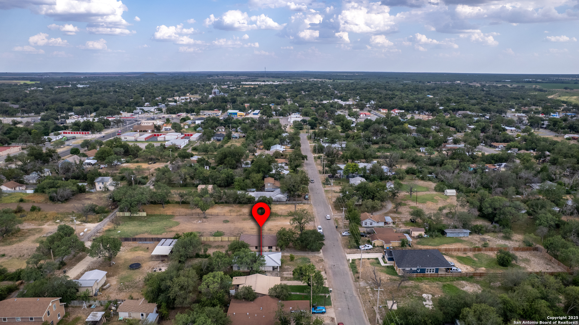 258 Prairie Street Uvalde, TX 78801 - Photo 19 of 19 a view of a city