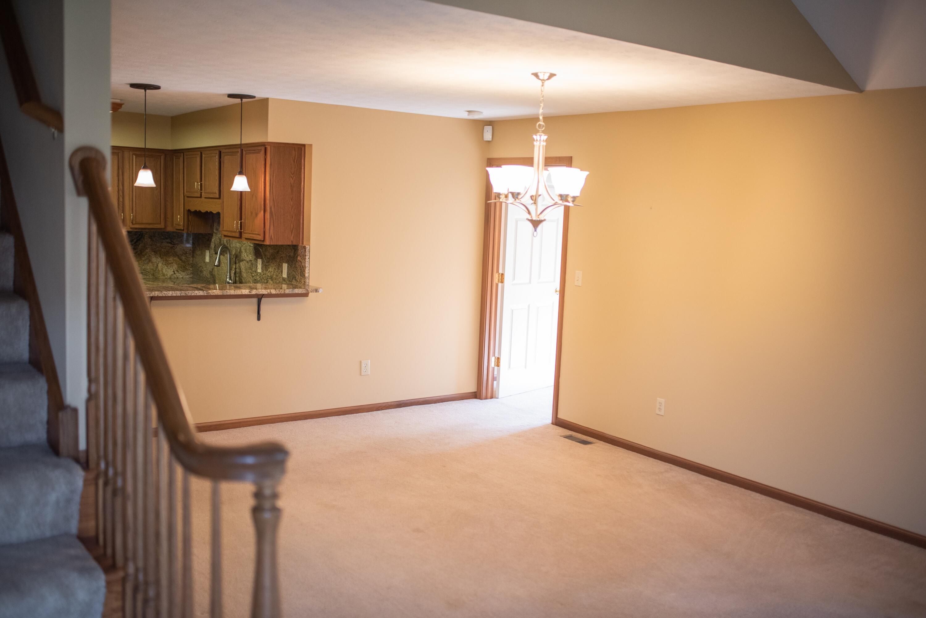 826 Brendle Springfield, OH 45503 - Photo 4 of 39
