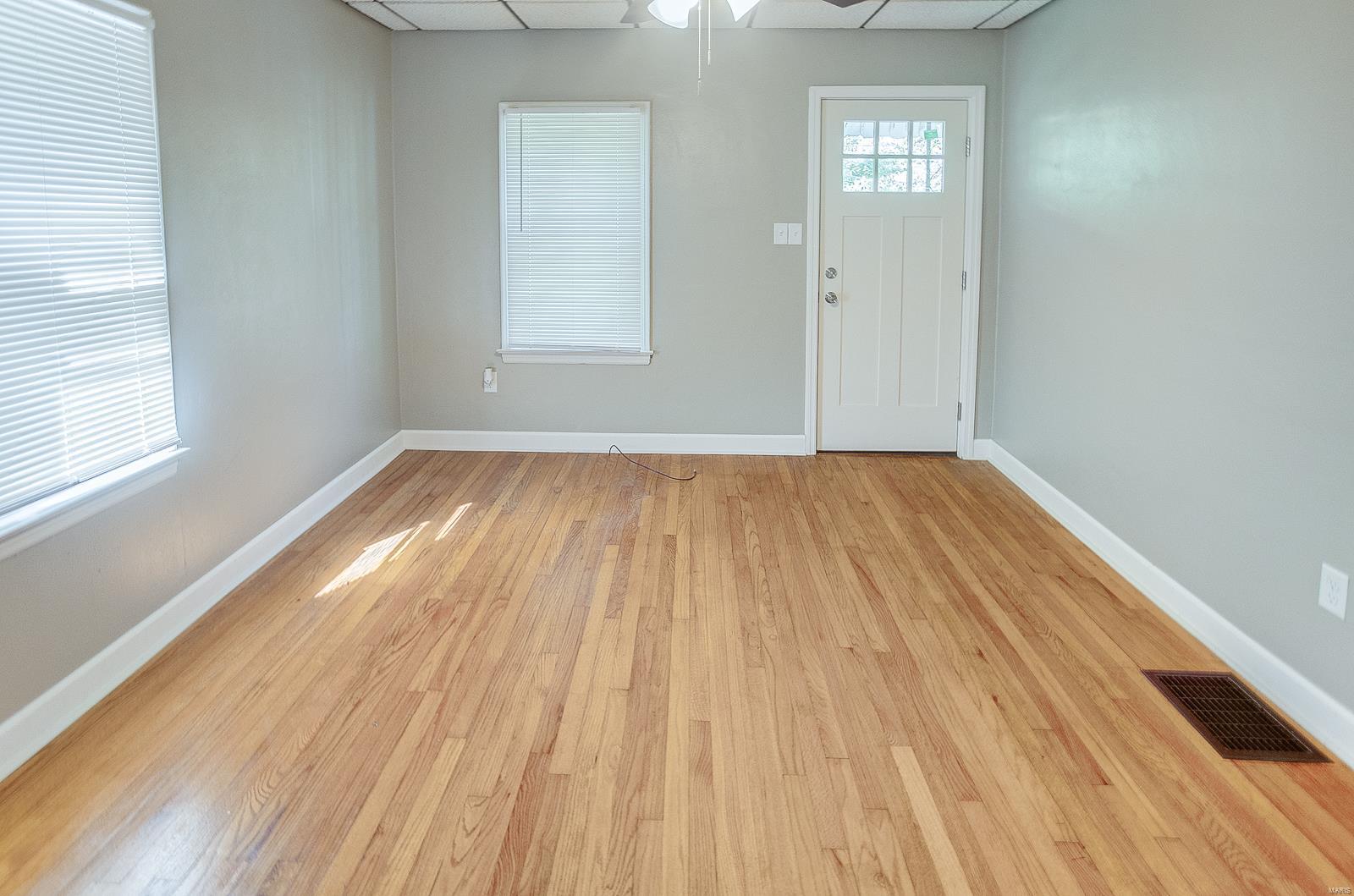 9502 Richfield Road Fairview Heights, IL 62208 - Photo 10 of 34 Gallery Image 10