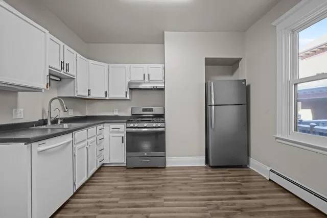 $627,000 | 2209 Aldrich Avenue South, Minneapolis, MN 55405