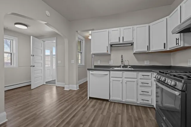 $627,000 | 2209 Aldrich Avenue South, Minneapolis, MN 55405