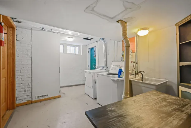 $627,000 | 2209 Aldrich Avenue South, Minneapolis, MN 55405