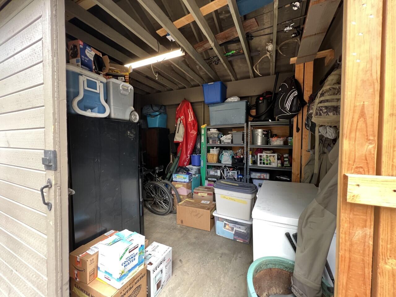 17907 Rhododendron Lane, Unit 11 Sunriver, OR 97707 - Photo 43 of 44 To keep all your Central Oregon toys
