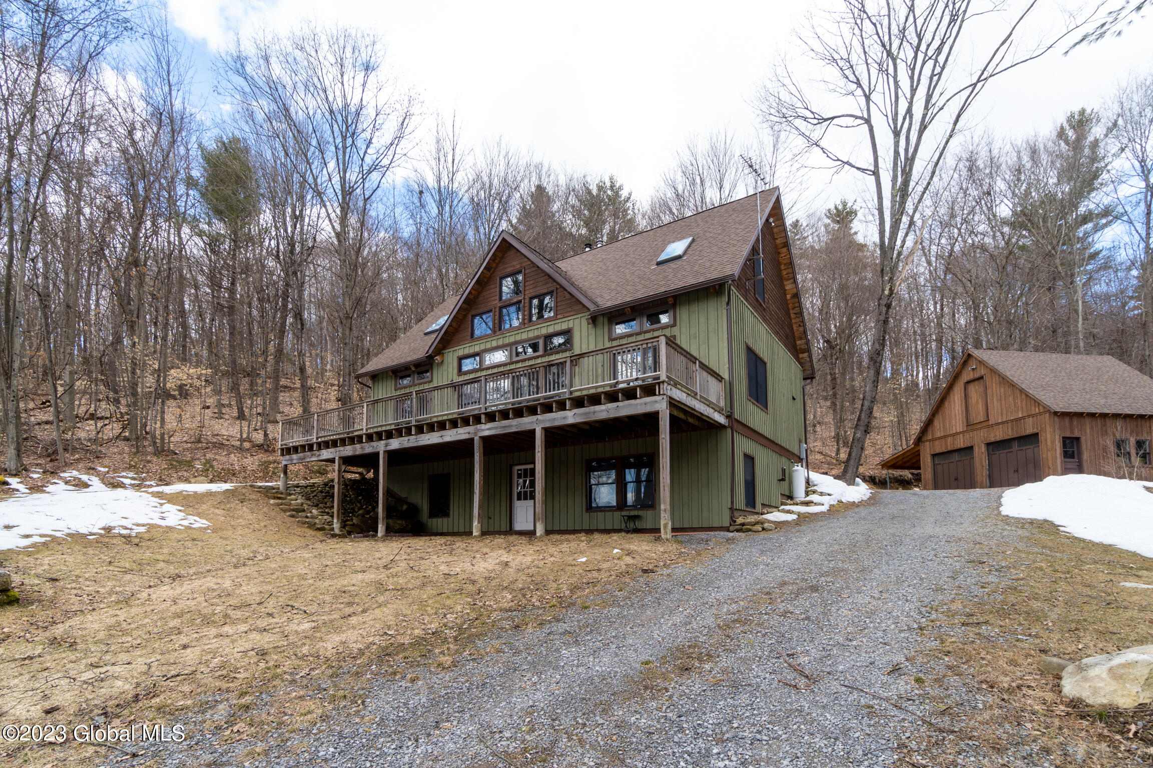 221 Young Rd Middle Grove NY mls-1