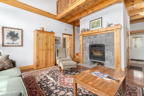 $2,800 | 221 Young Road, Greenfield, NY 12850