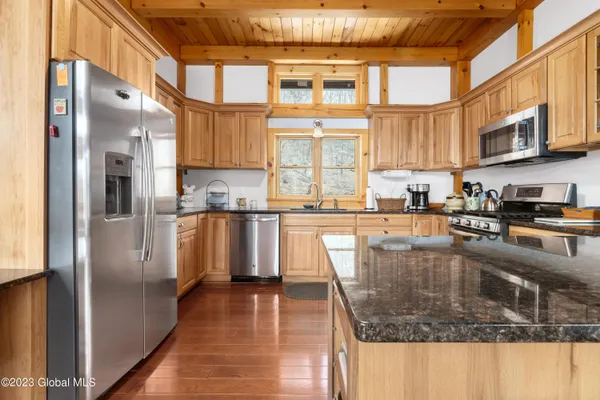 $2,800 | 221 Young Road, Greenfield, NY 12850