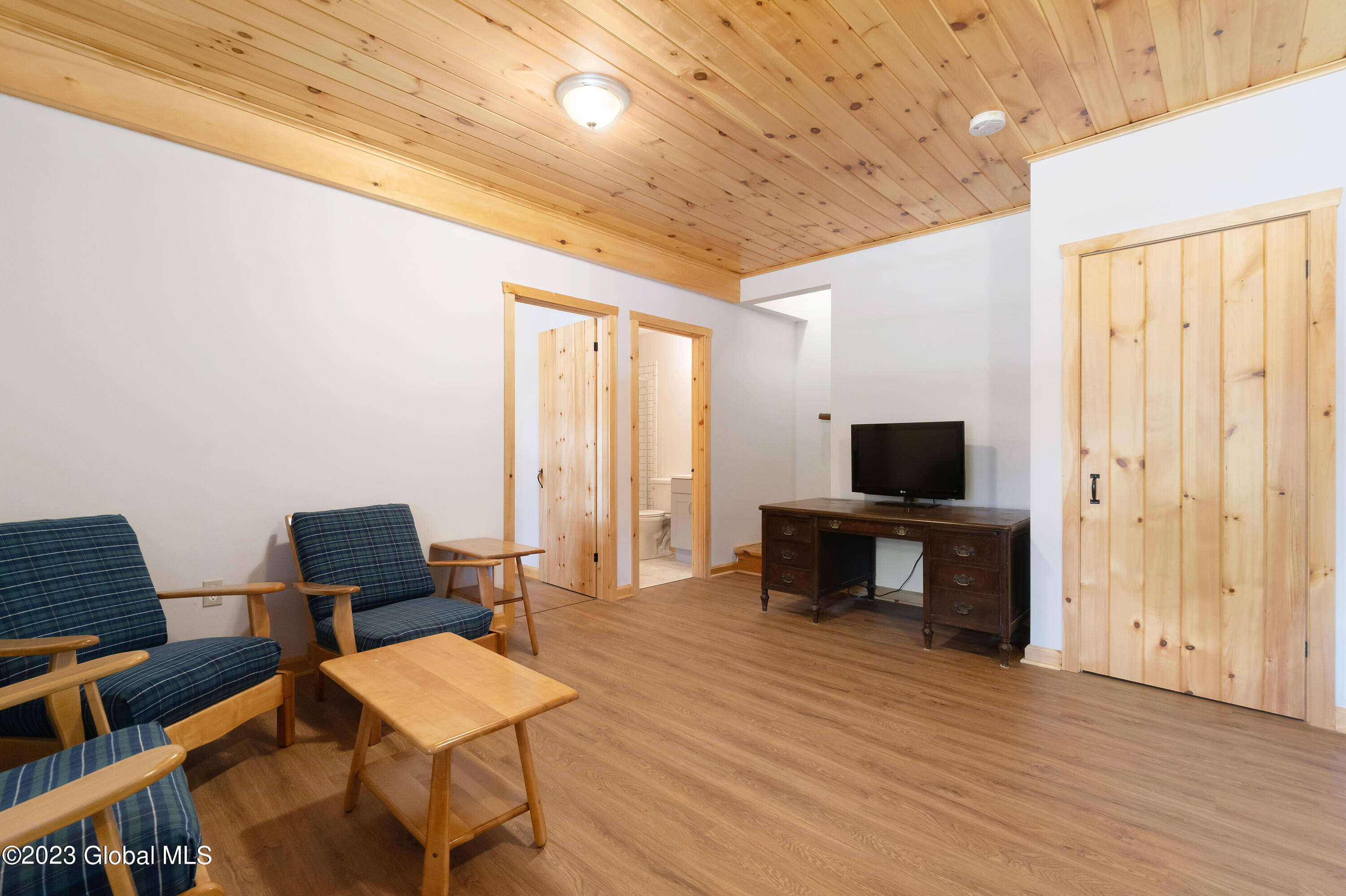 221 Young Road Greenfield, NY 12850 - Photo 42 of 48 interiors-32