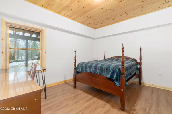 $2,800 | 221 Young Road, Greenfield, NY 12850
