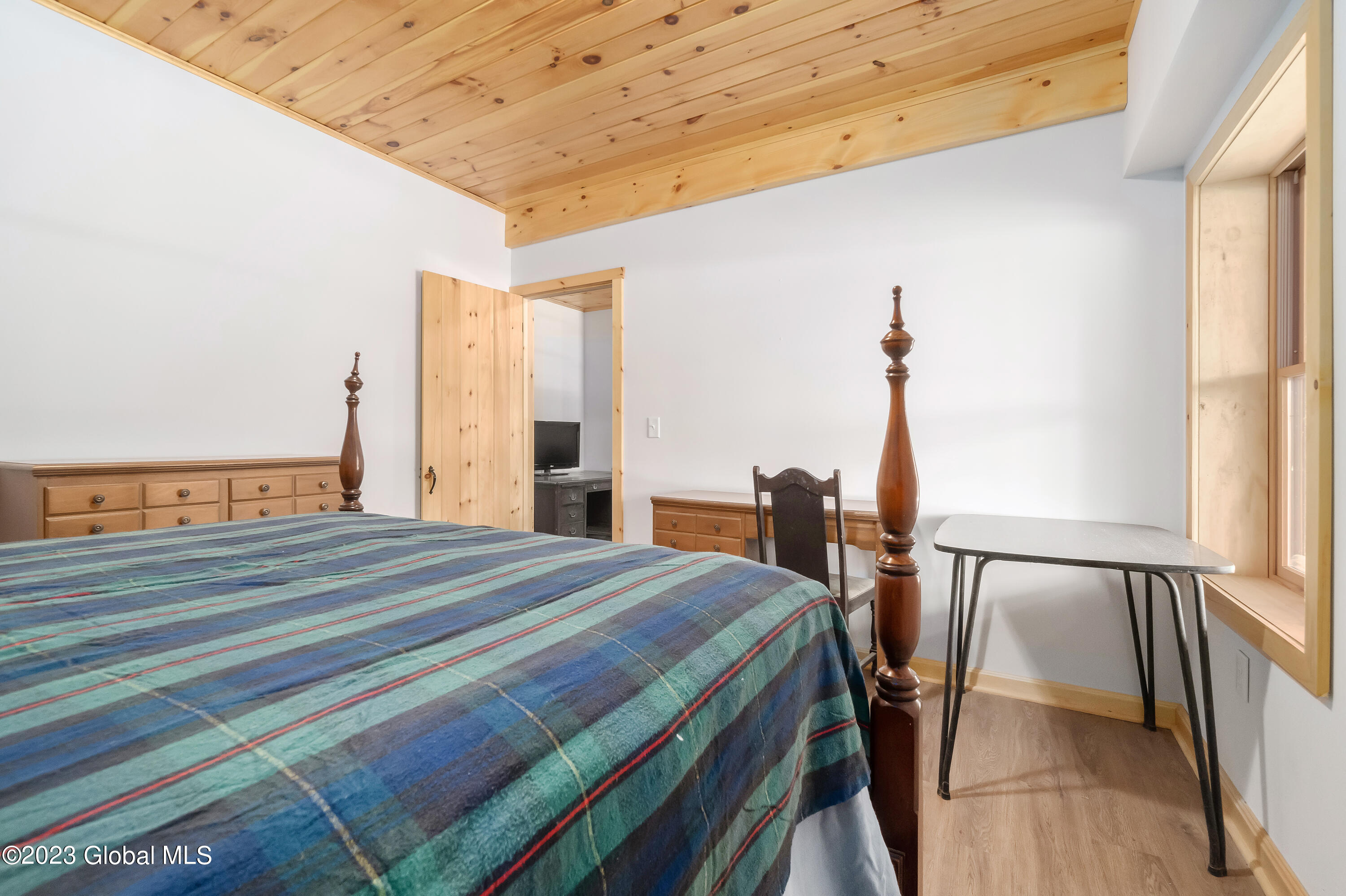 221 Young Road Greenfield, NY 12850 - Photo 44 of 48 interiors-34