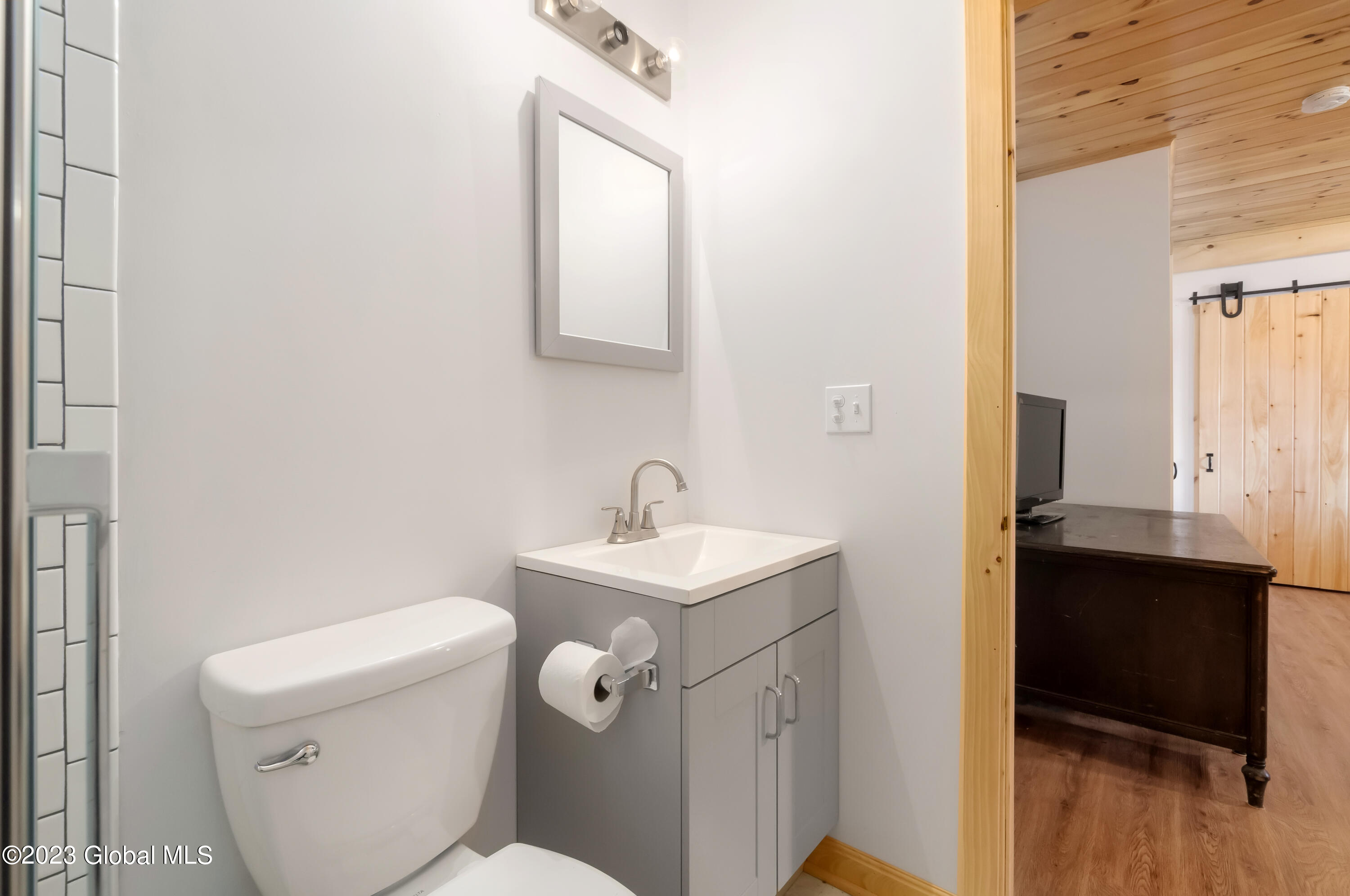 221 Young Road Greenfield, NY 12850 - Photo 47 of 48 interiors-37