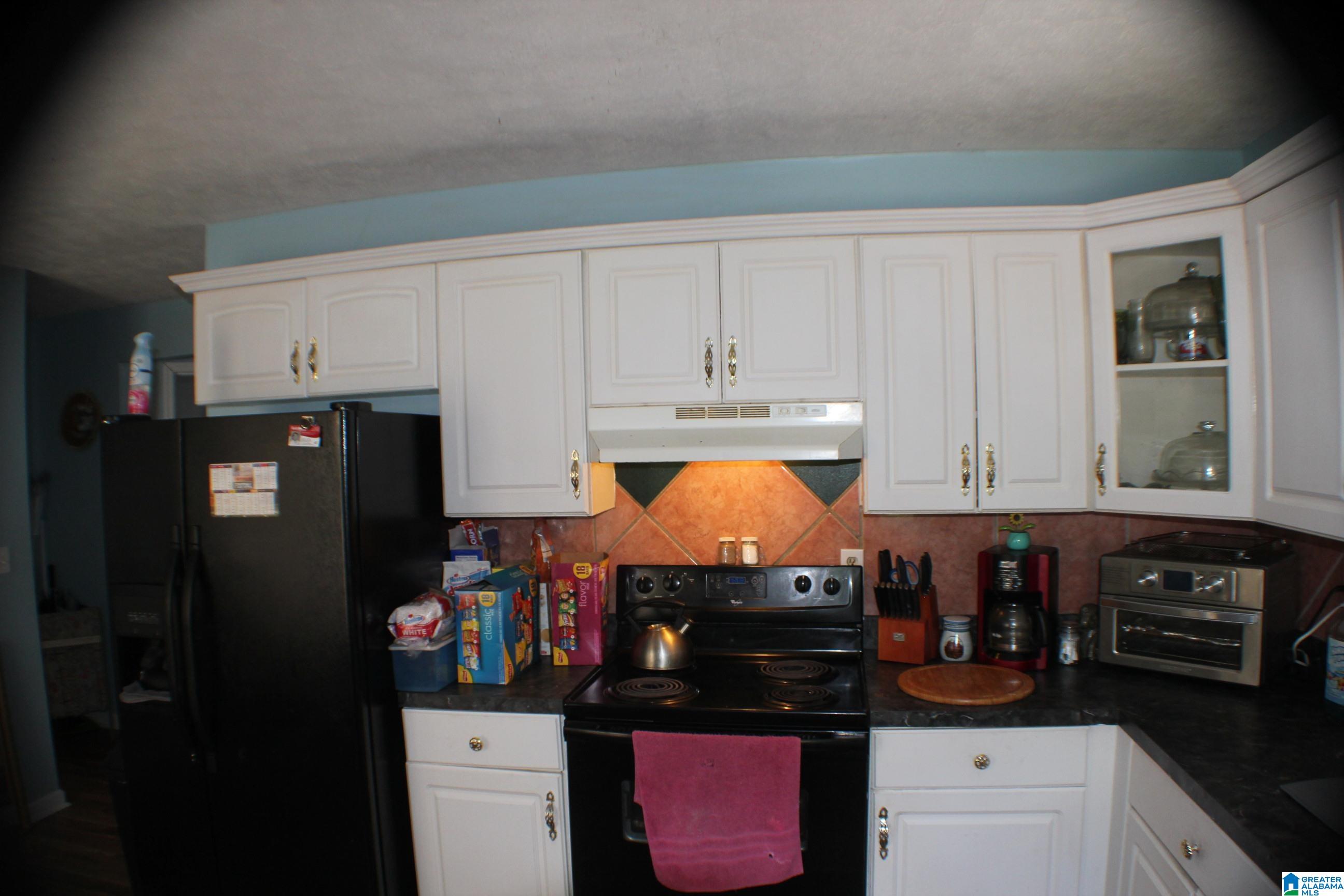 1802 9th Street North Clanton, AL 35045 - Photo 3 of 33