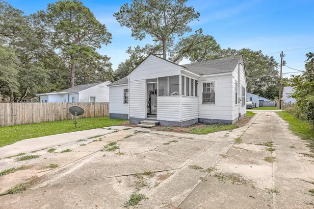 $240,000 | 5538 Blackwell Street, North Charleston, SC 29406