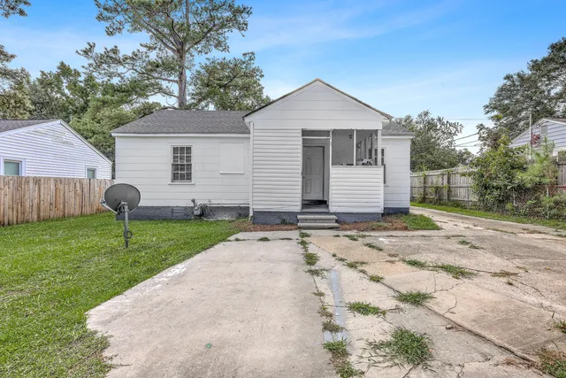 $240,000 | 5538 Blackwell Street, North Charleston, SC 29406