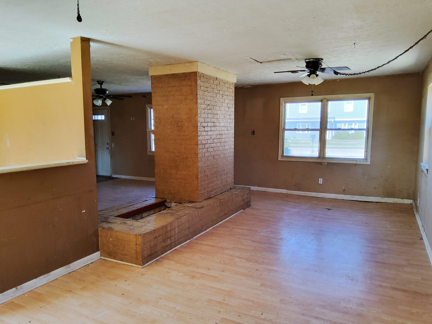 547 Redwood Road Bolingbrook, IL 60440 - Photo 7 of 23