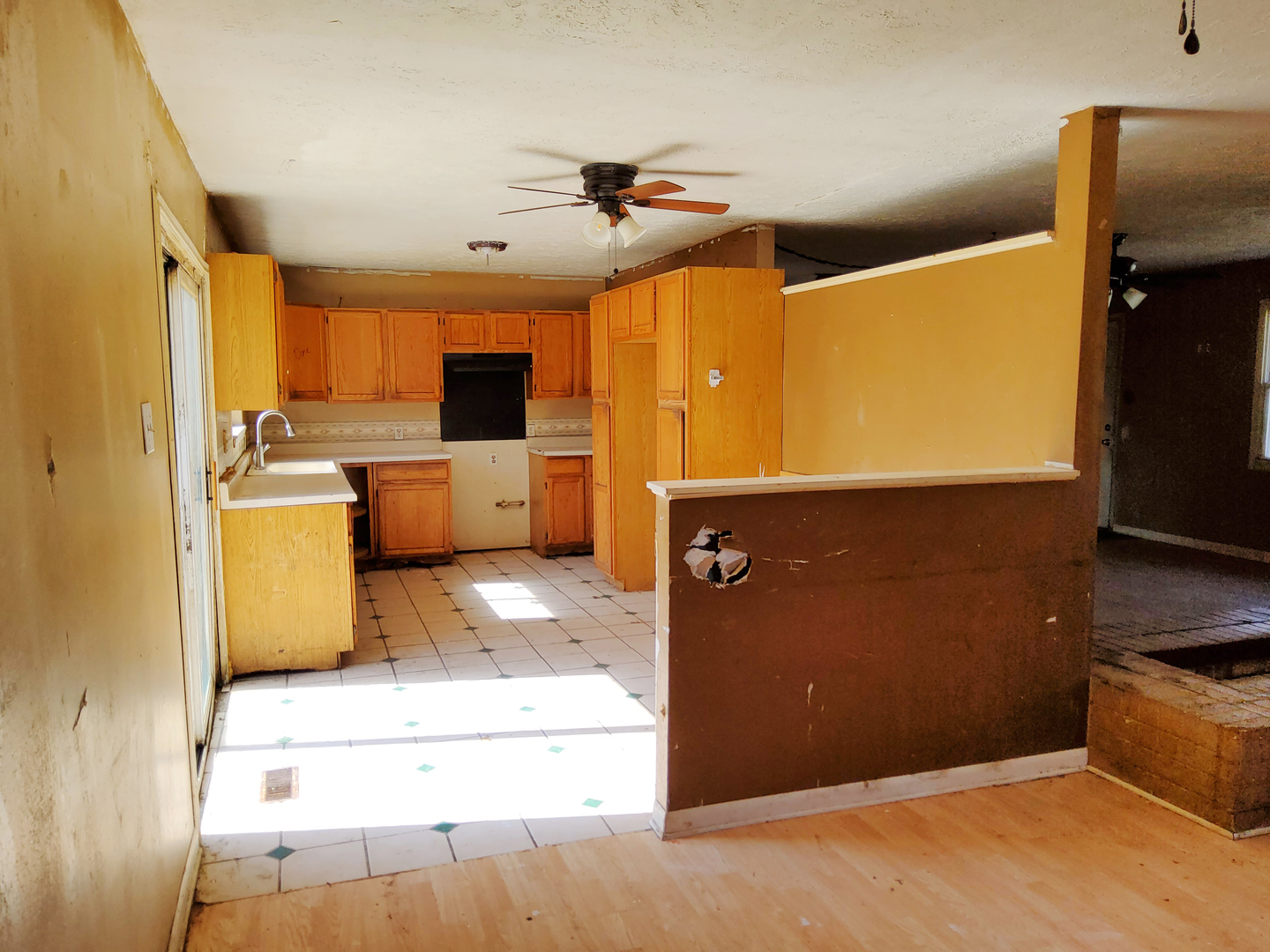 547 Redwood Road Bolingbrook, IL 60440 - Photo 9 of 23