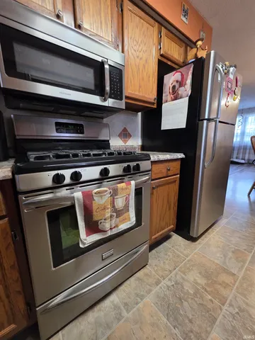 $225,000 | 303 West Medcalf Street, Dale, IN 47523