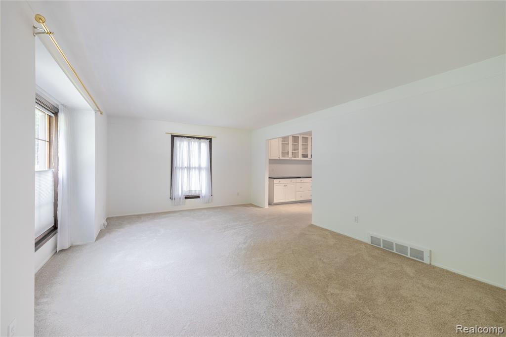 7611 Ferry Road Grosse Ile, MI 48138 - Photo 19 of 51