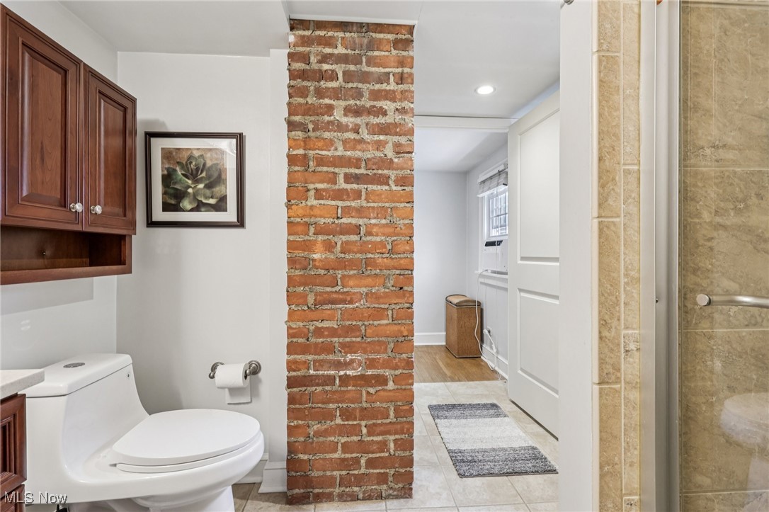 3120 Coleridge Road Cleveland, OH 44118 - Photo 18 of 25 Gallery Image 18