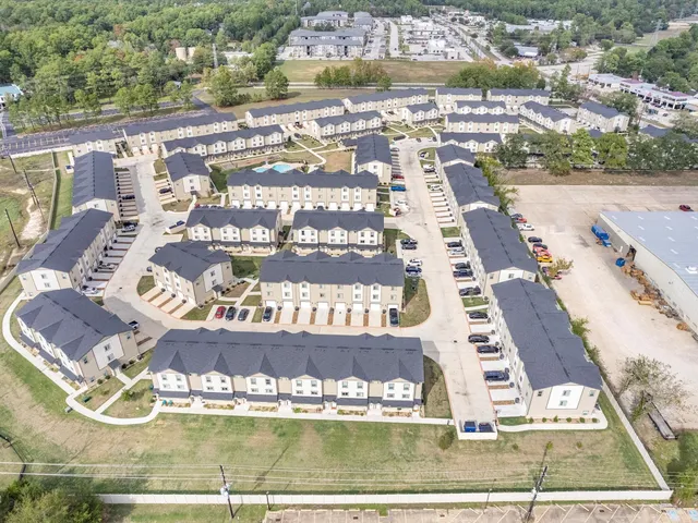 $1,675 | 12603 Telge Road, Unit 3B, Cypress, TX 77429