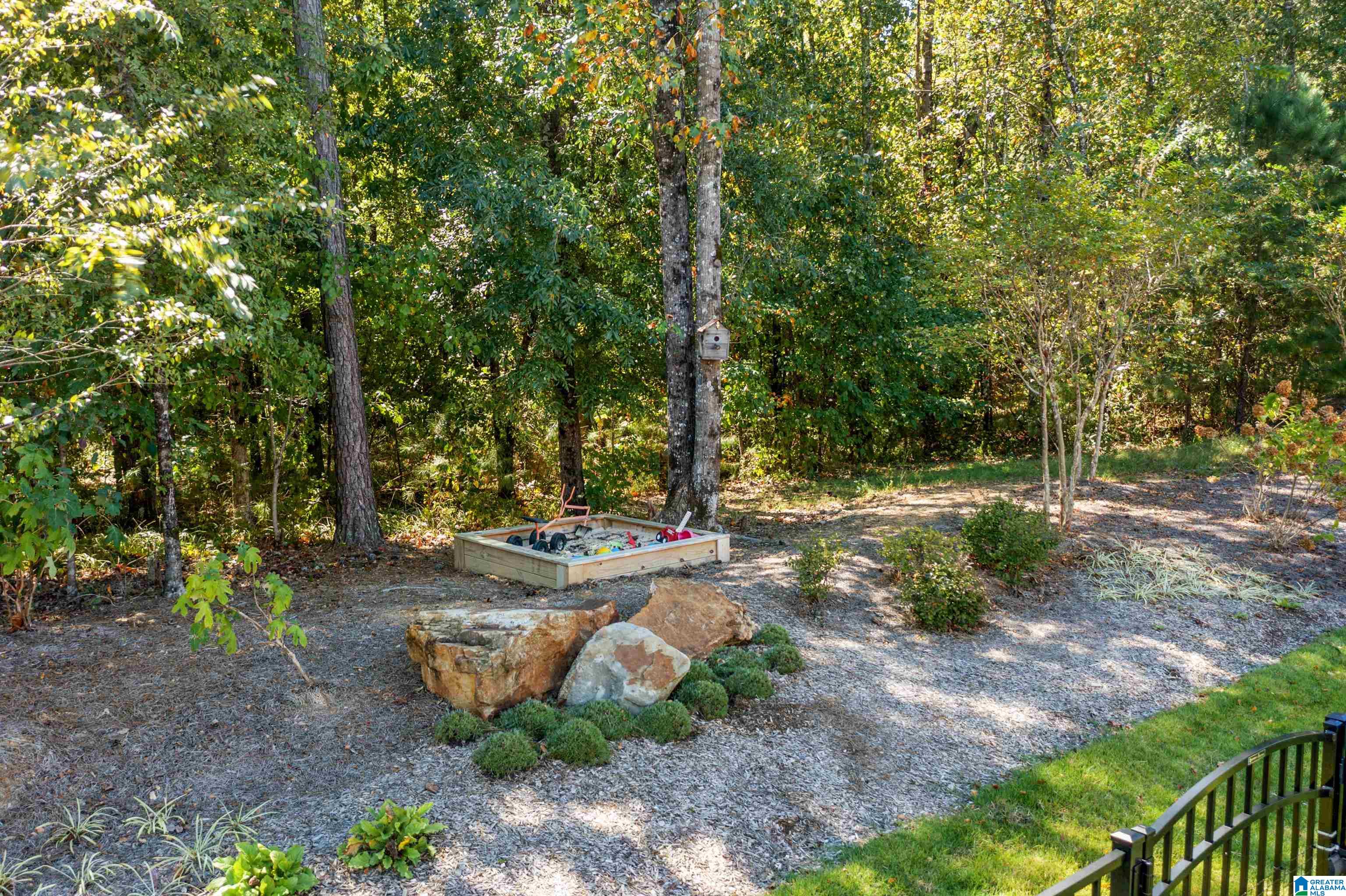 2556 Montauk Road Birmingham, AL 35226 - Photo 9 of 50