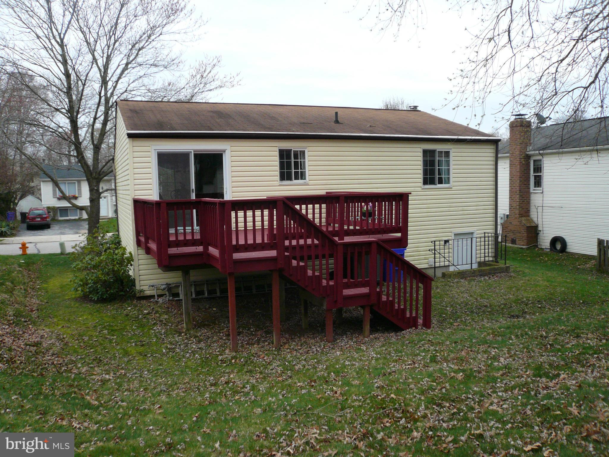 Exterior (Rear)