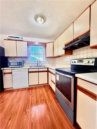 $209,800 | 6205 Fieldcrest Drive, Morrow, GA 30260