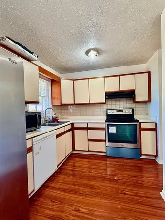 $209,800 | 6205 Fieldcrest Drive, Morrow, GA 30260