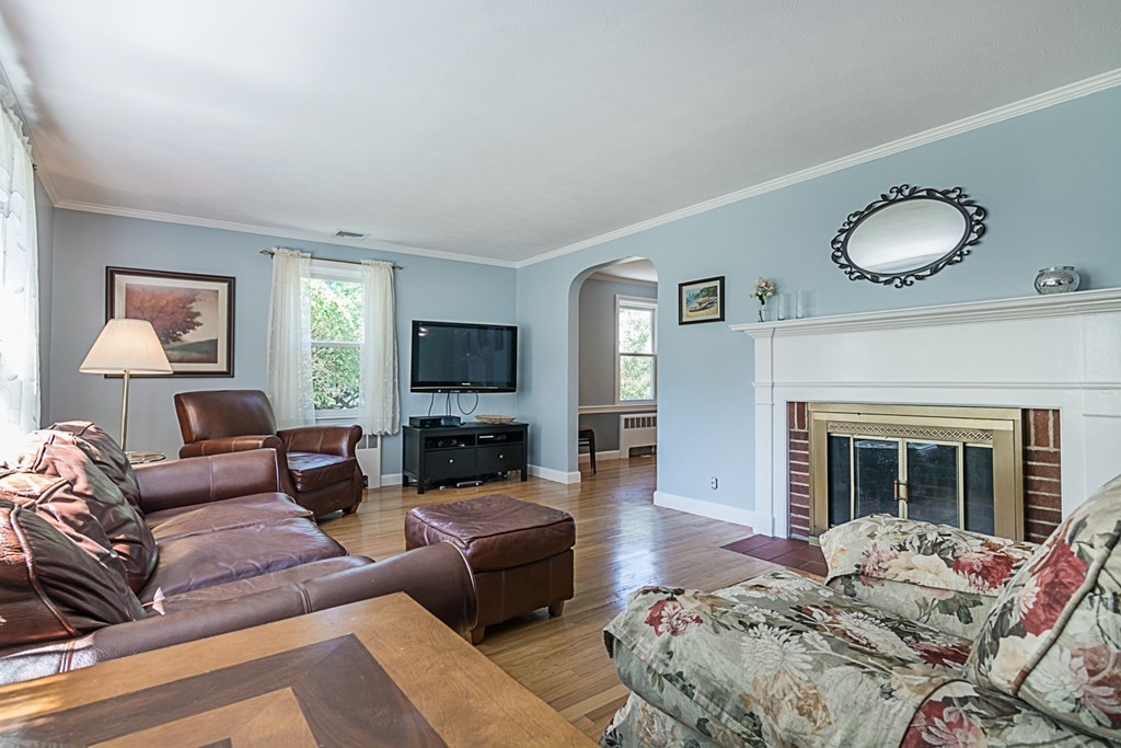 65 High Street Winchester, MA 01890 - Photo 5 of 29