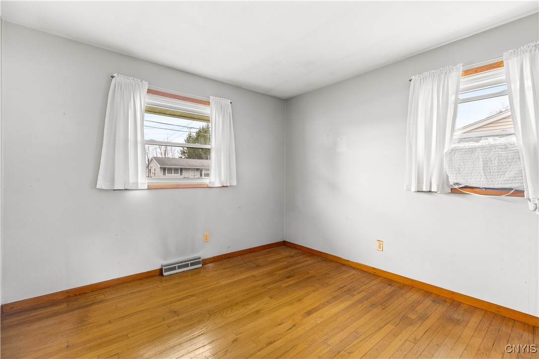 418 Fiore Drive Utica, NY 13502 - Photo 15 of 22