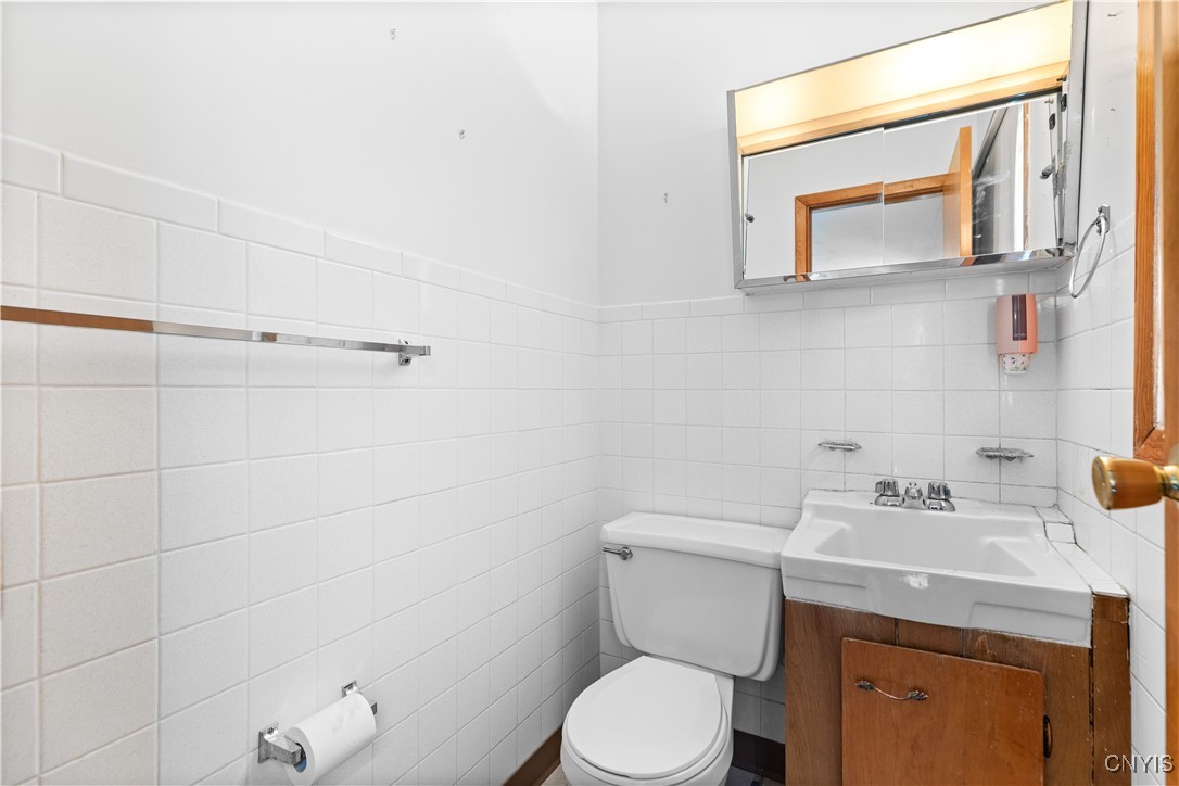 418 Fiore Drive Utica, NY 13502 - Photo 19 of 22