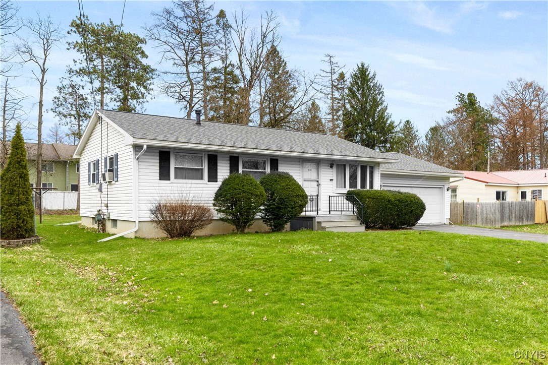 418 Fiore Drive Utica, NY 13502 - Photo 2 of 22