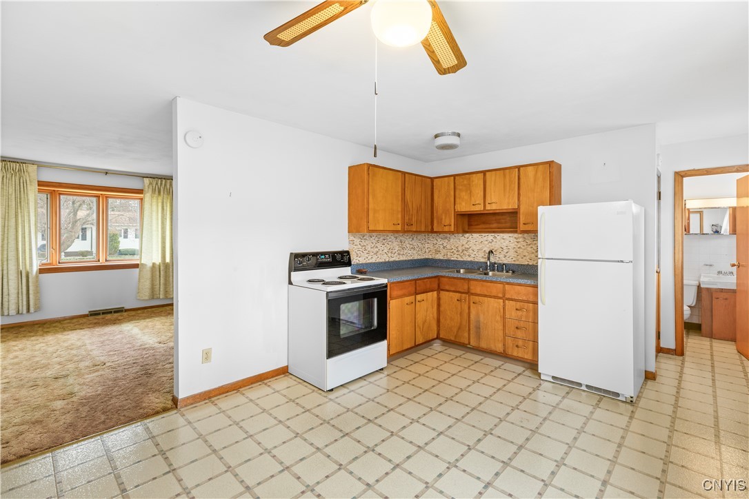 418 Fiore Drive Utica, NY 13502 - Photo 9 of 22